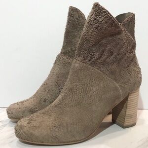 Seychelles Tan Boots 7